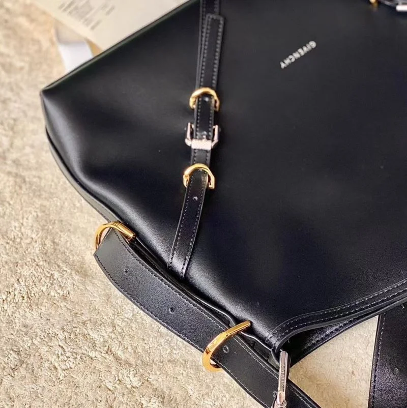 Fashionable Givenchy Shopping Bags 44577