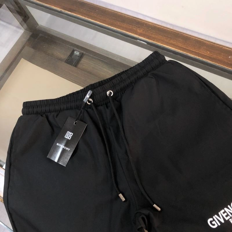 Givenchy Short Pants Flexible 124195