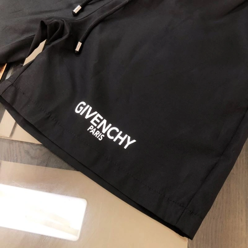 Givenchy Short Pants Flexible 124195