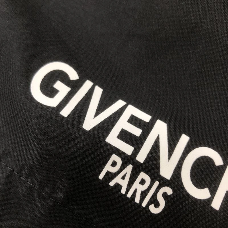 Givenchy Short Pants Flexible 124195
