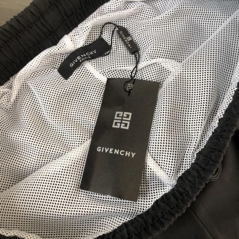 Givenchy Short Pants Flexible 124195
