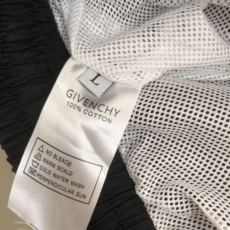 Givenchy Short Pants Flexible 124195