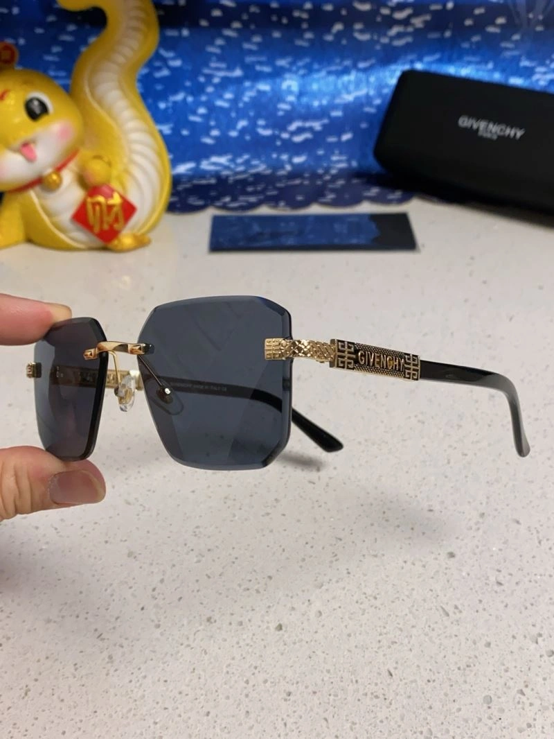Tailored Givenchy Sunglasses 279423