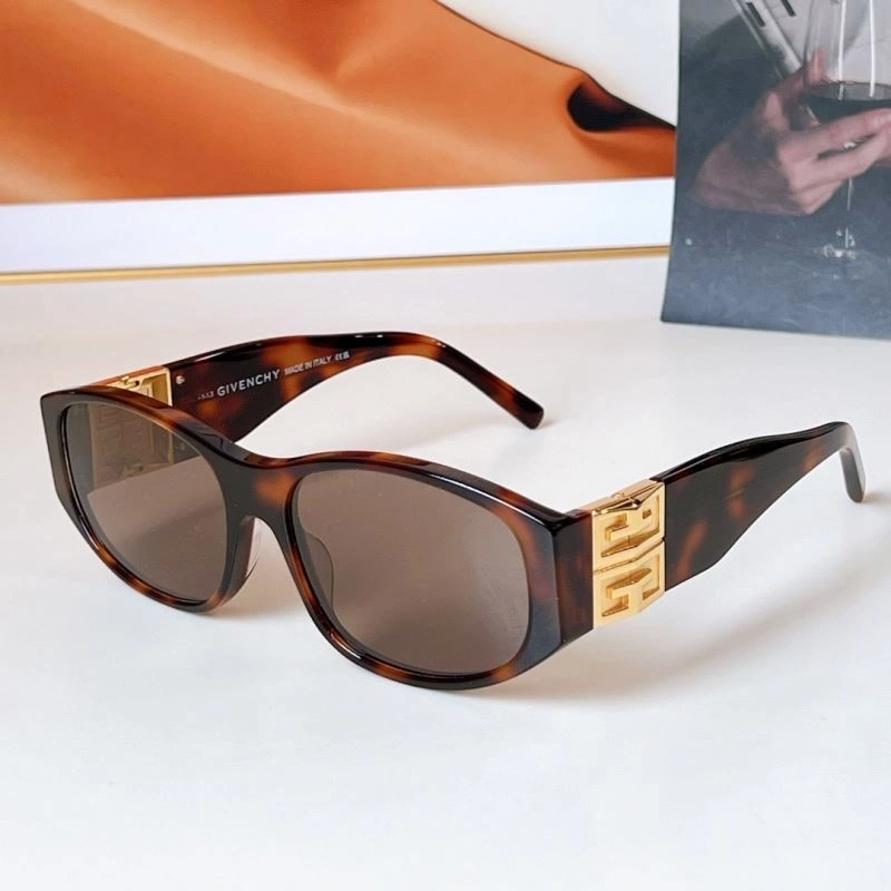Givenchy Sunglasses WellDesigned 279435