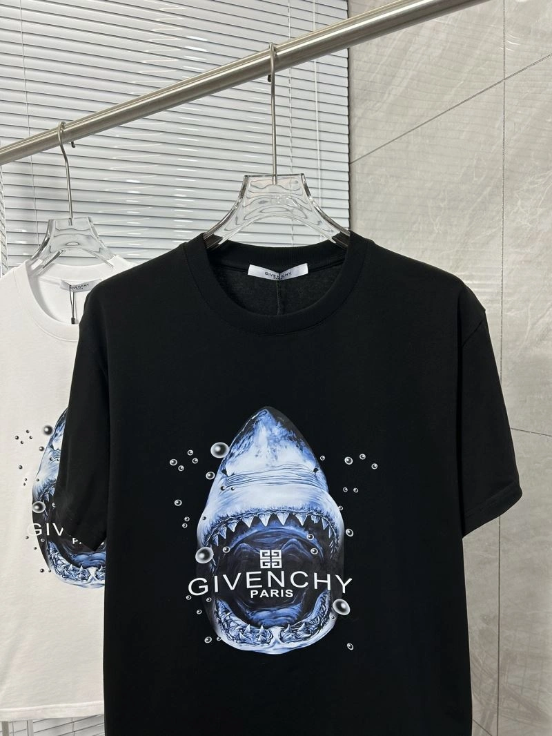 Fashionable Givenchy T-Shirts 124150