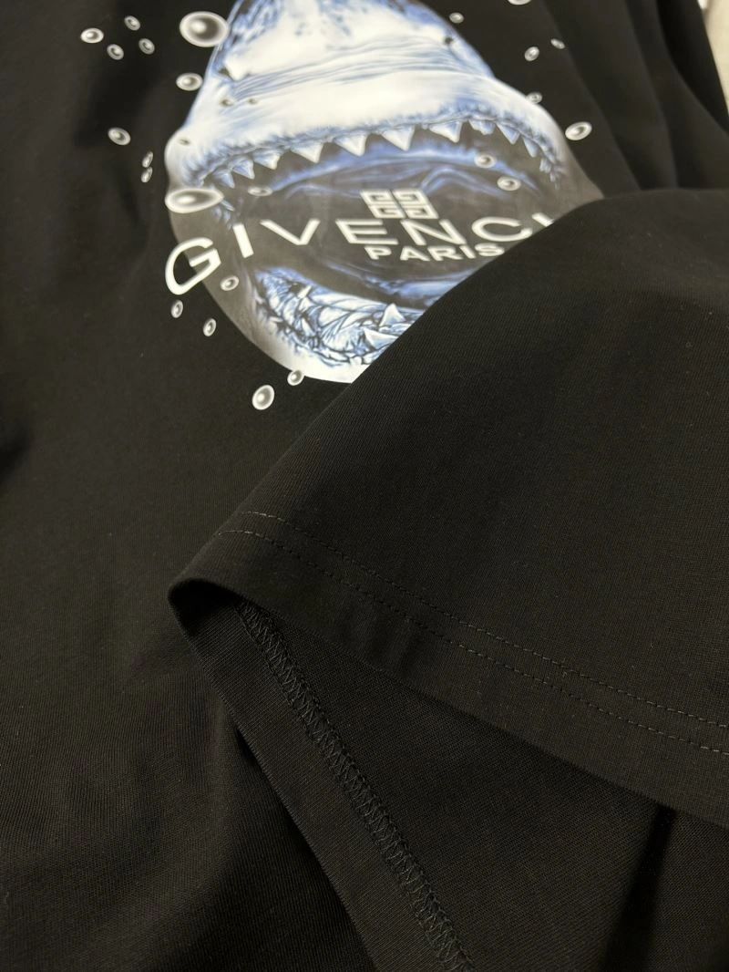 Fashionable Givenchy T-Shirts 124150