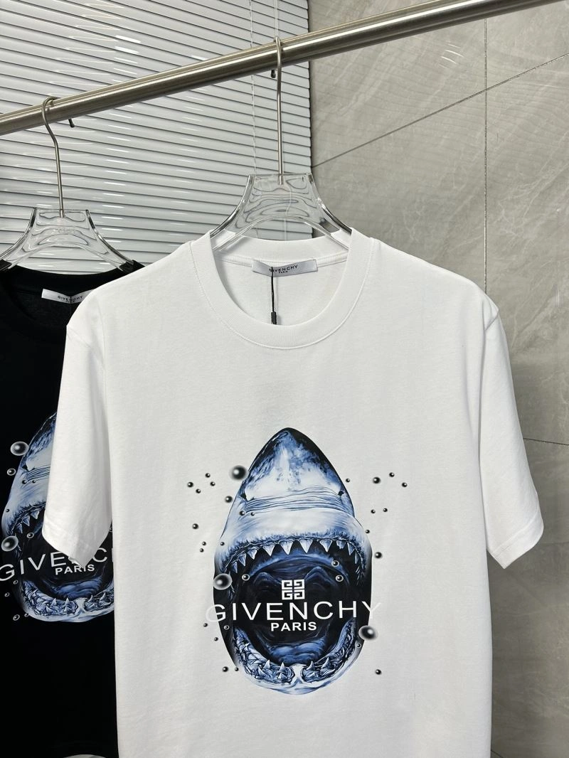 Comfortable Givenchy T-Shirts 124148