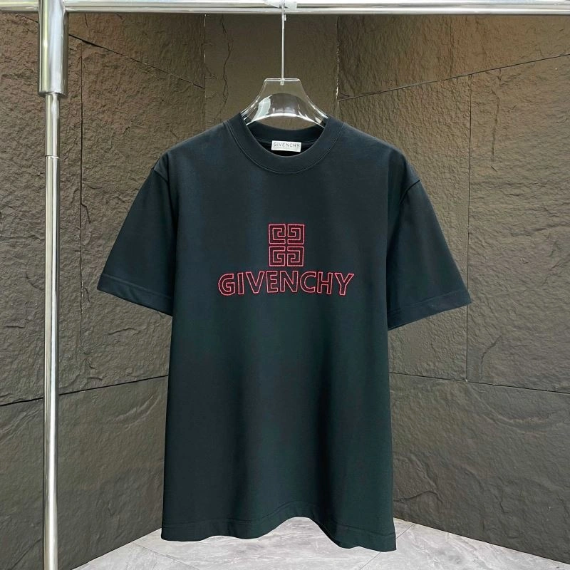 WellDesigned Givenchy T-Shirts 124147