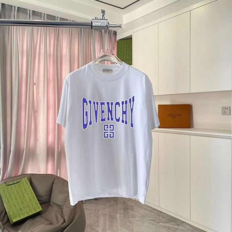 Givenchy T-Shirts Resilient 123527