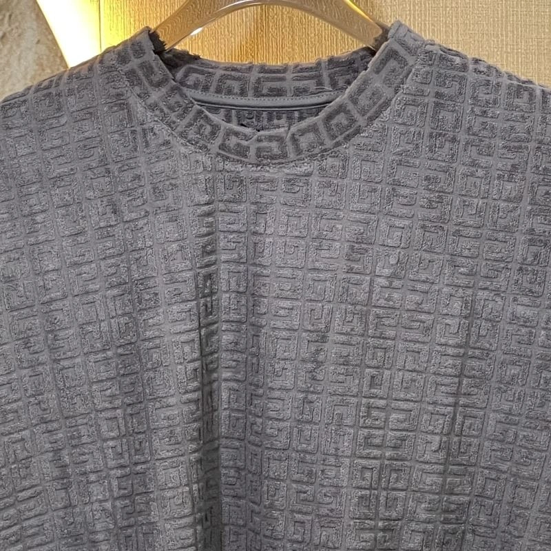 WaterResistant Givenchy T-Shirts 124122