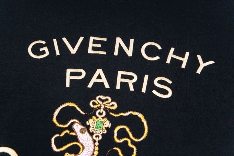 Givenchy T-Shirts SmartChoice 124124