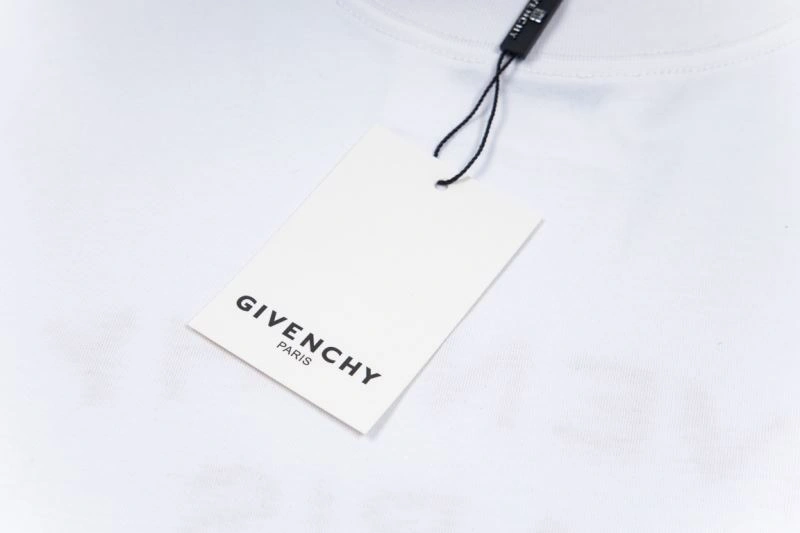 Elegant Givenchy T-Shirts 124139