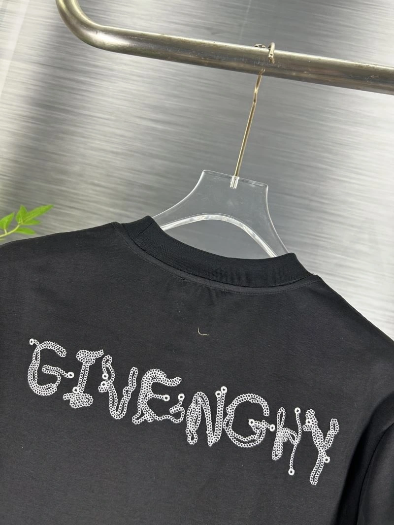 Elegant Givenchy T-Shirts 124135