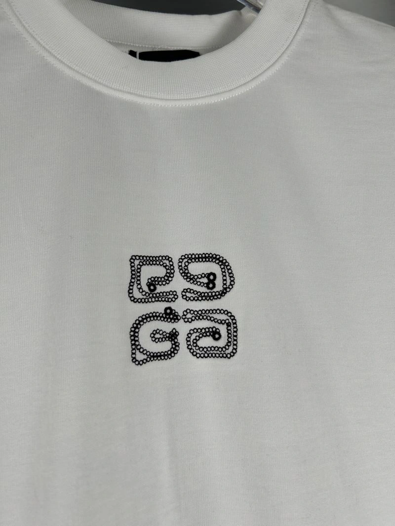 Givenchy T-Shirts Refined 124136