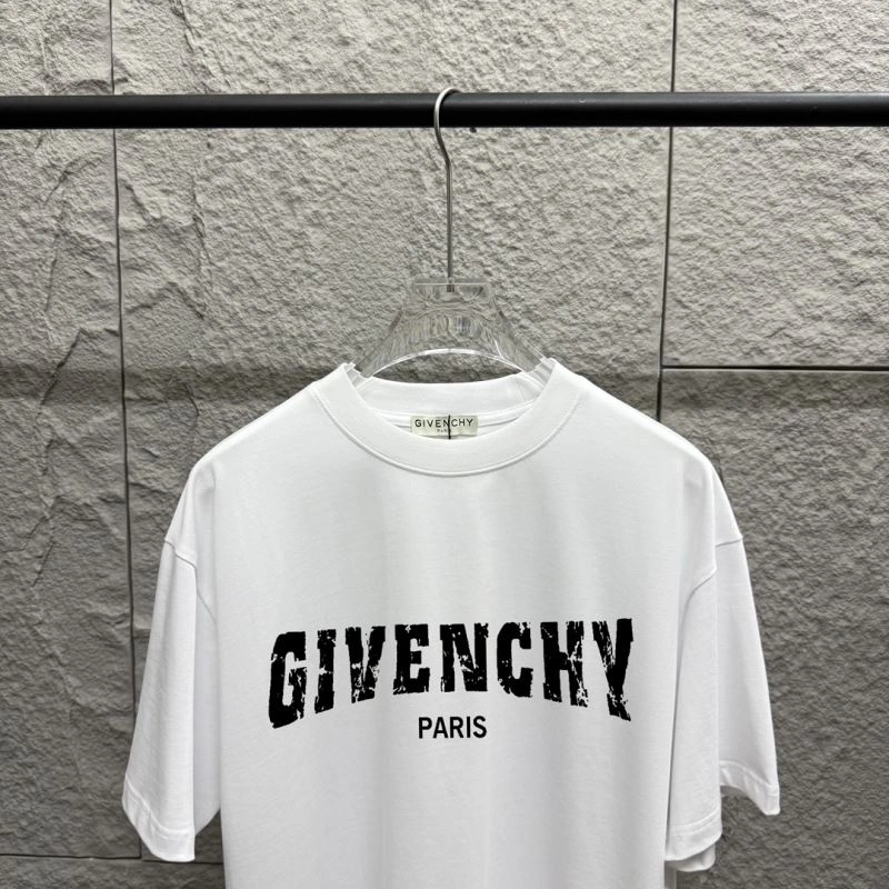 Givenchy T-Shirts Youthful 124140