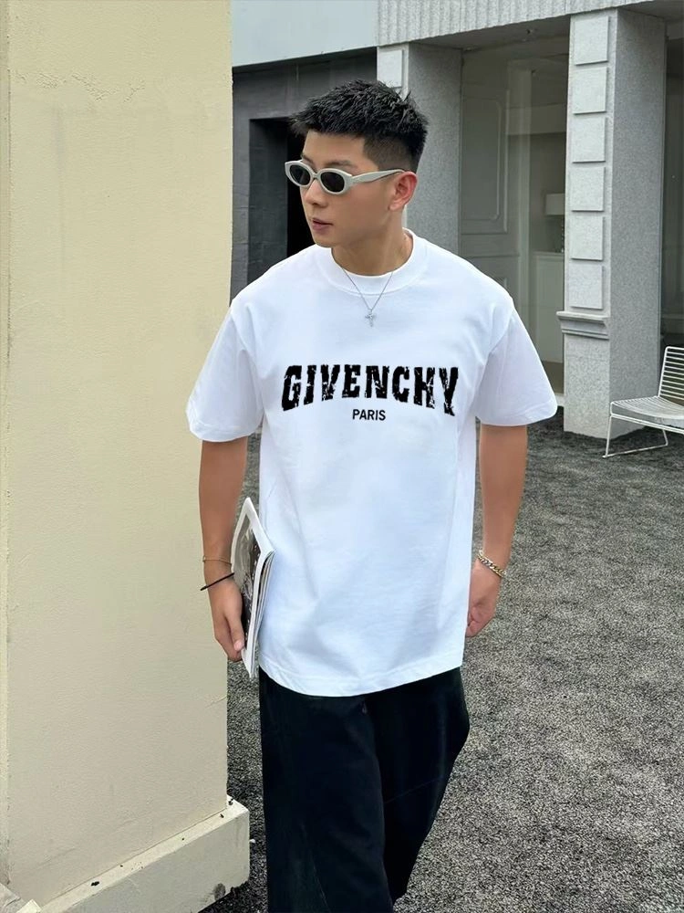 Givenchy T-Shirts Youthful 124140