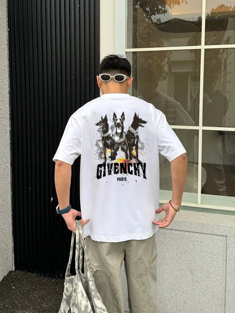 Givenchy T-Shirts Youthful 124140
