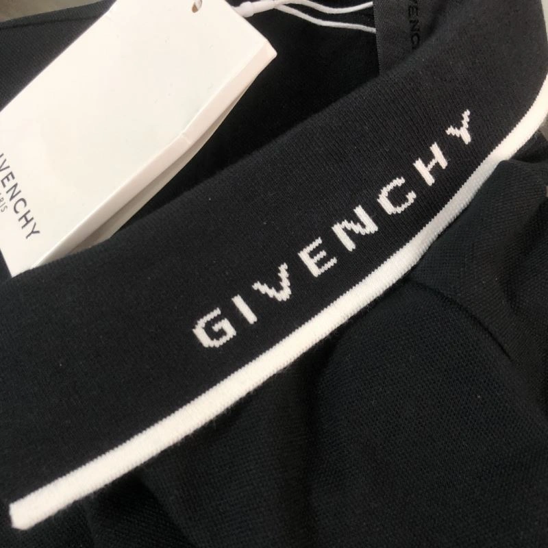 Tailored Givenchy T-Shirts 124170