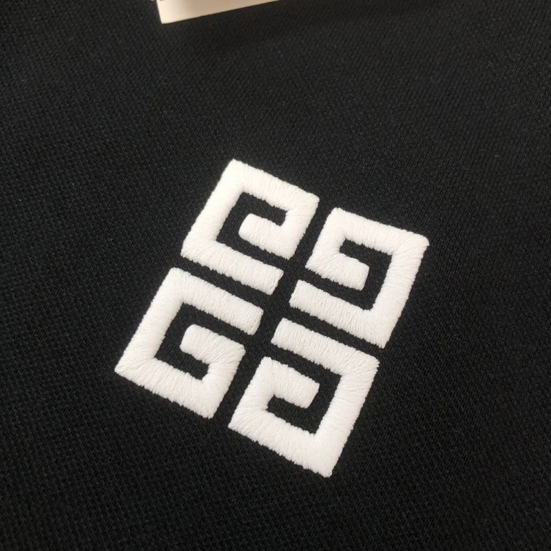 Tailored Givenchy T-Shirts 124170