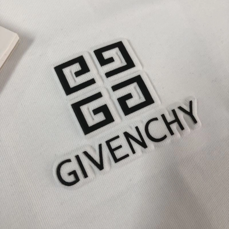 Elegant Givenchy T-Shirts 124171