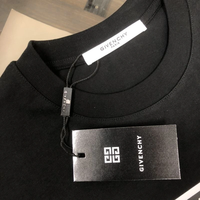 Givenchy T-Shirts Cozy 124184