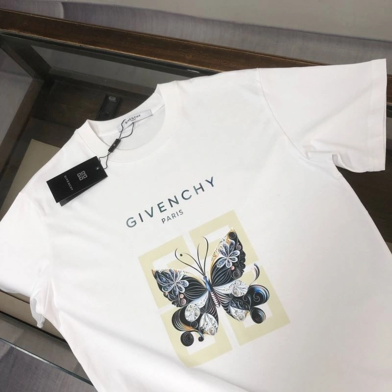 Givenchy T-Shirts Timeless 124161