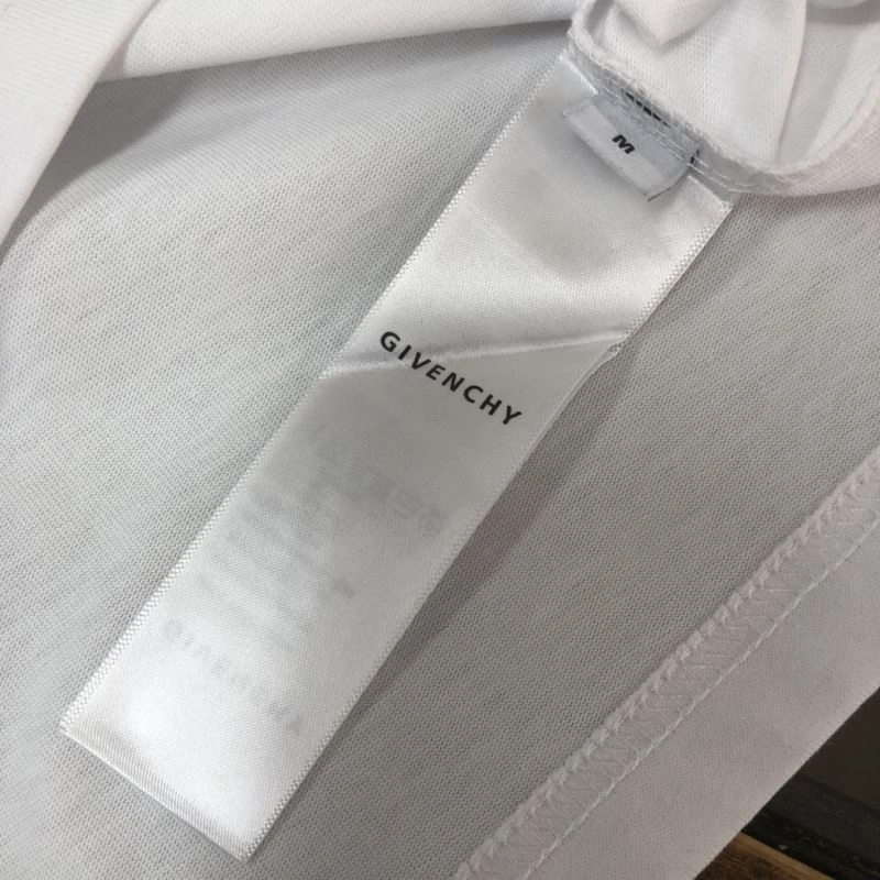Givenchy T-Shirts Timeless 124161