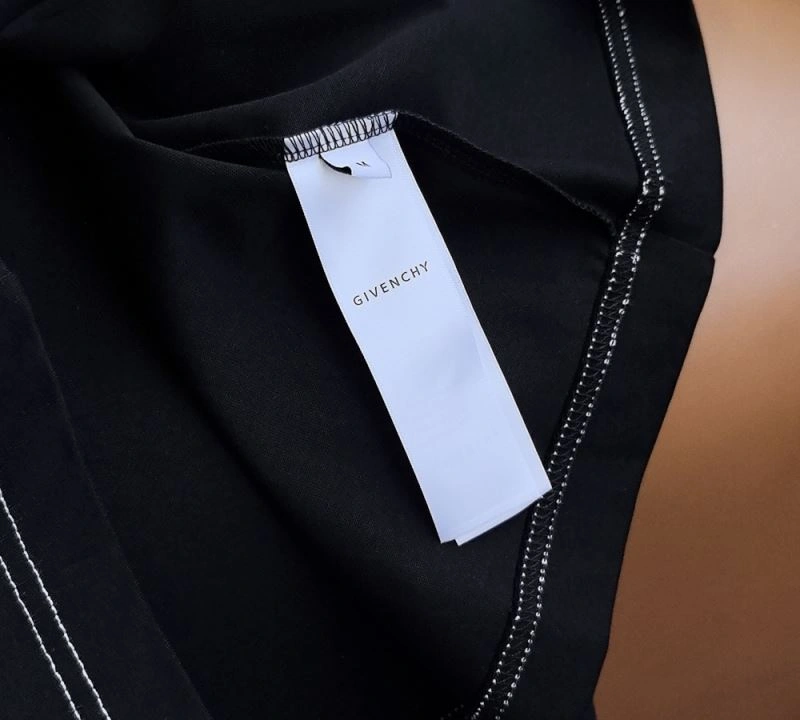 Givenchy T-Shirts AllSeason 124156
