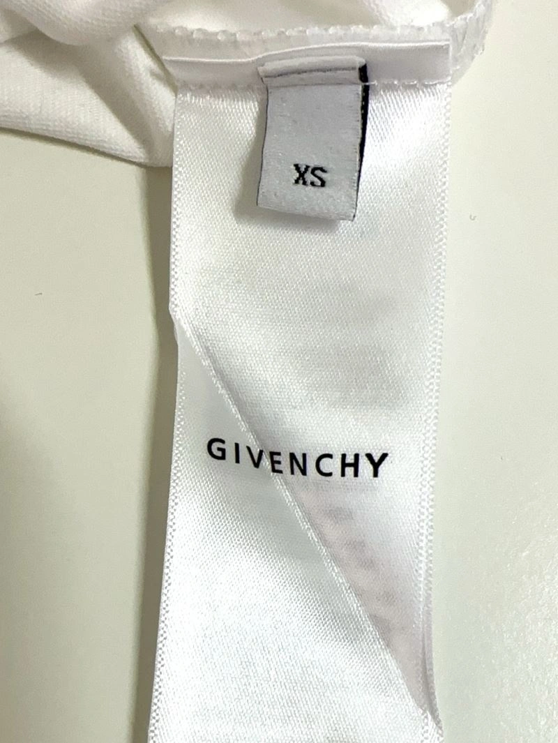 Givenchy T-Shirts Resilient 124072