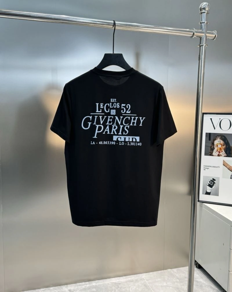 Givenchy T-Shirts Sleek 124067