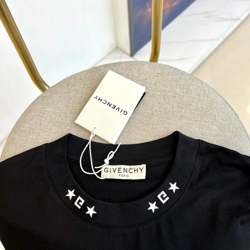 Tailored Givenchy T-Shirts 124059