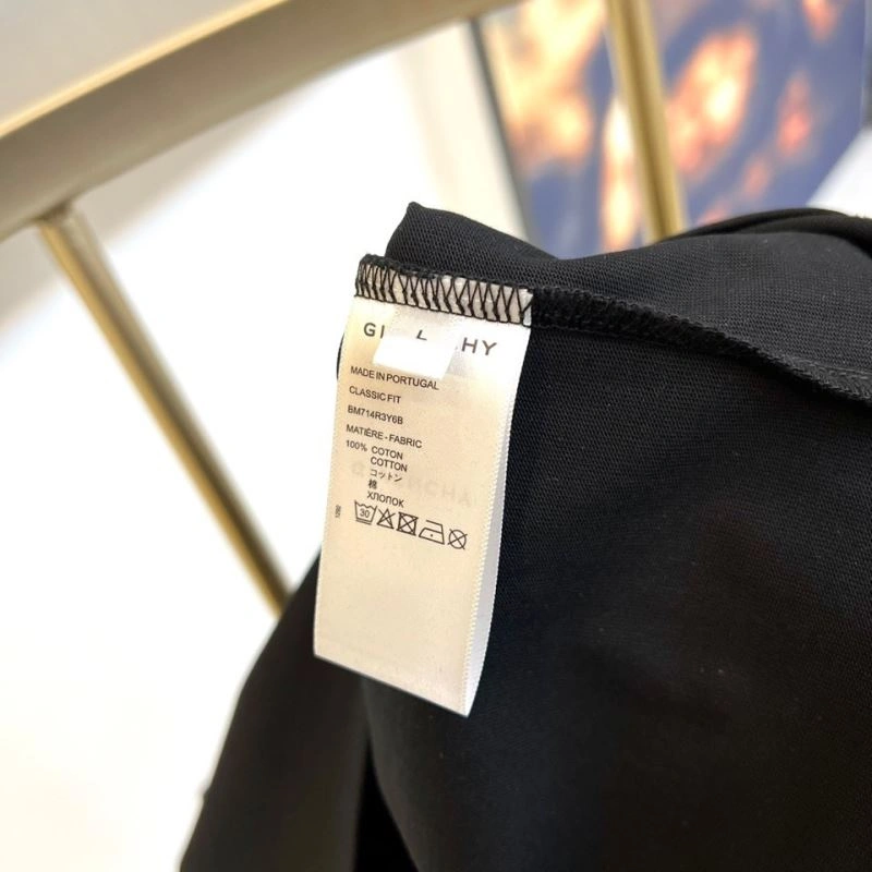 Tailored Givenchy T-Shirts 124059