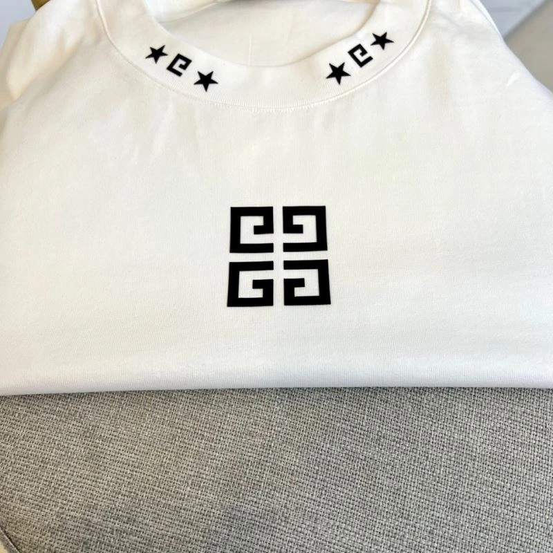 Givenchy T-Shirts ModernLook 124058