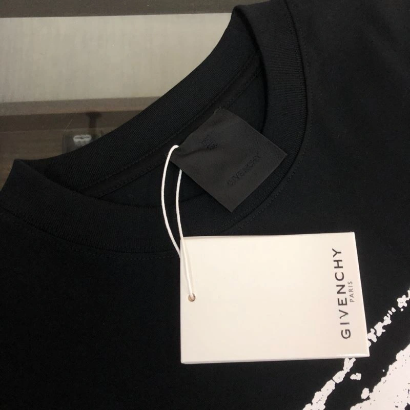 Givenchy T-Shirts Durable 124057
