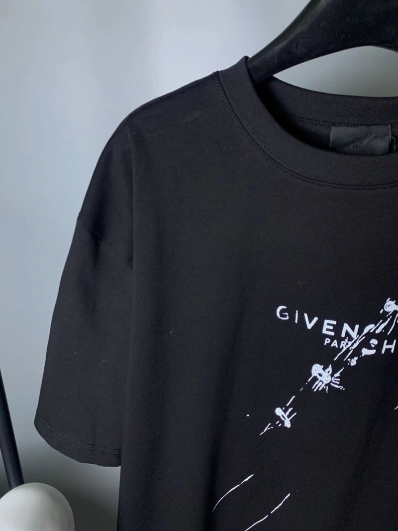 TravelReady Givenchy T-Shirts 124055