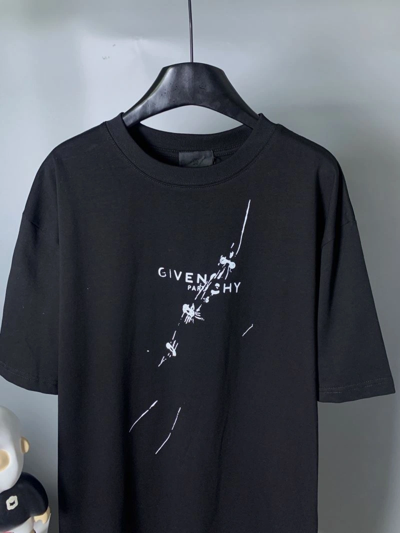 TravelReady Givenchy T-Shirts 124055