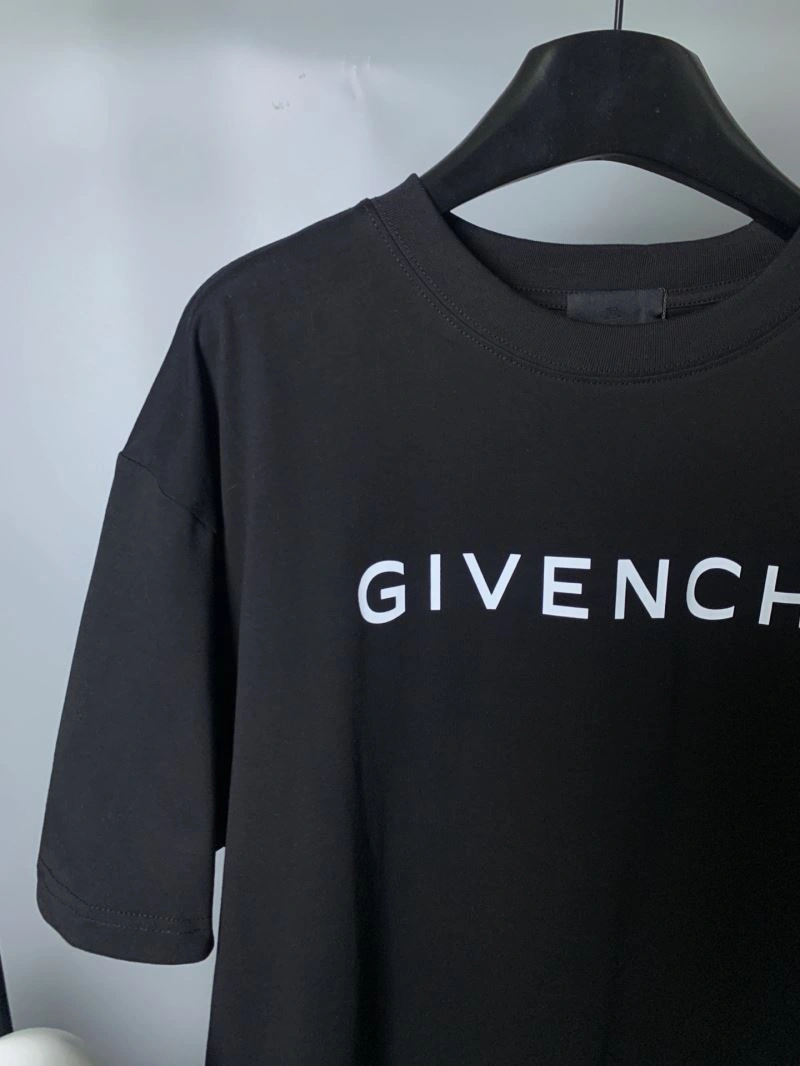 Givenchy T-Shirts NewStyle 124031