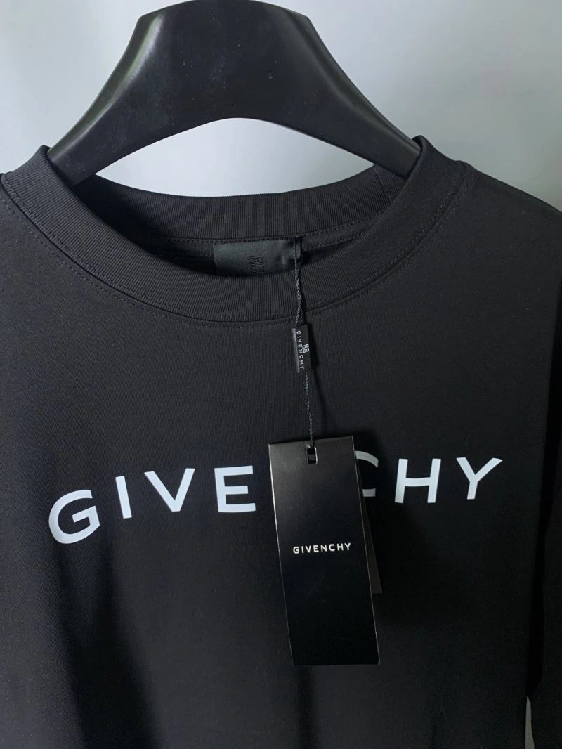 Givenchy T-Shirts NewStyle 124031