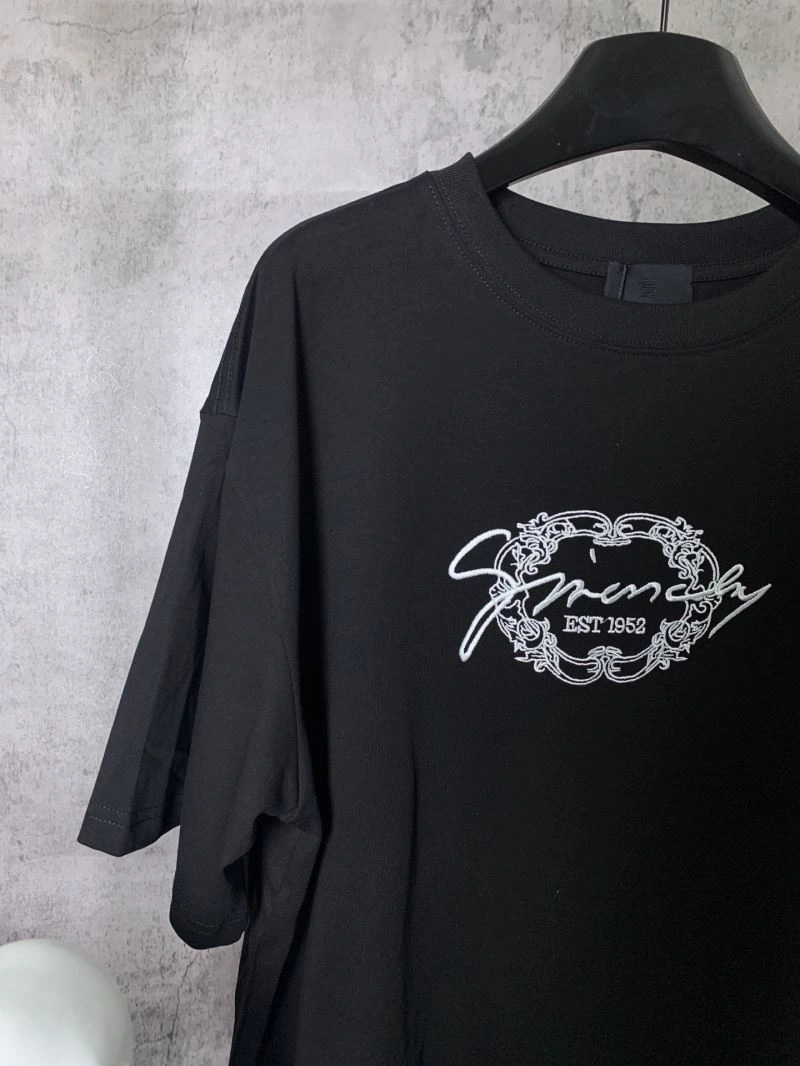 Durable Givenchy T-Shirts 124037