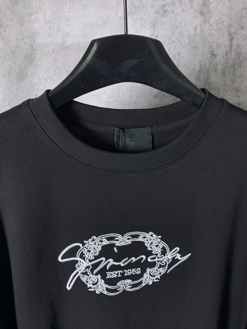 Durable Givenchy T-Shirts 124037