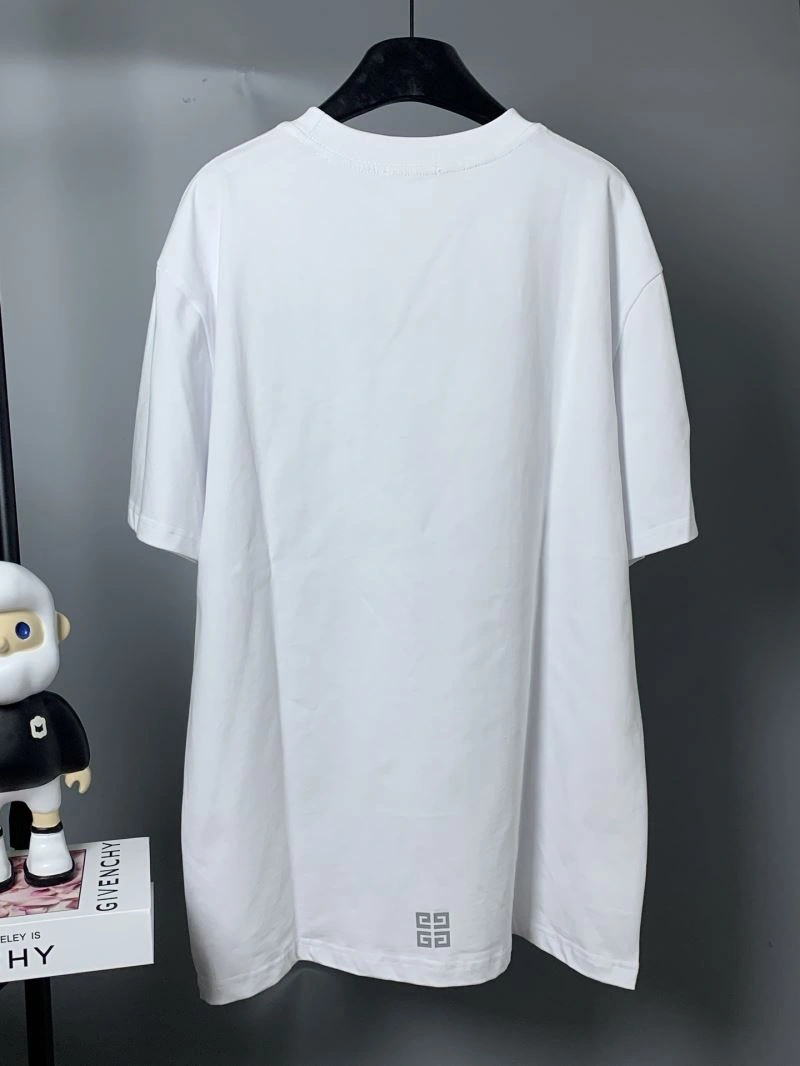WellDesigned Givenchy T-Shirts 124040