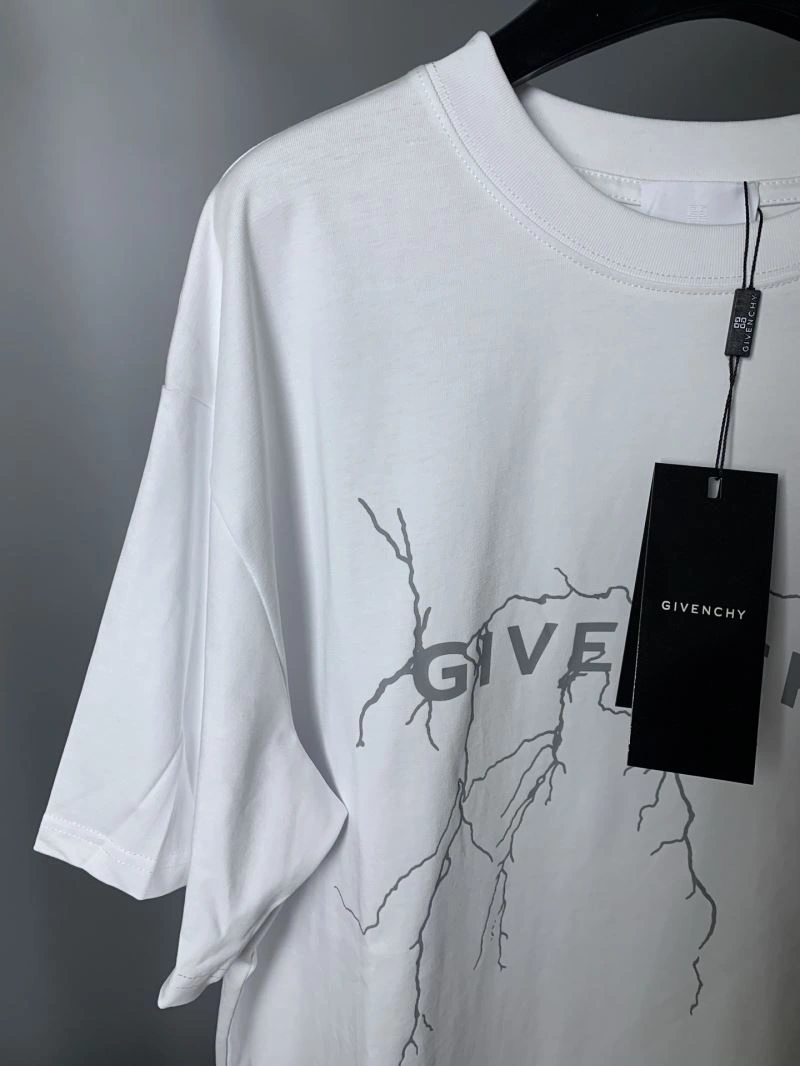WellDesigned Givenchy T-Shirts 124040