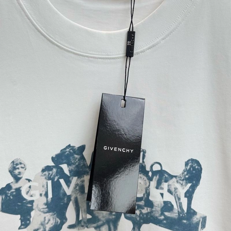 FlexibleFit Givenchy T-Shirts 124041