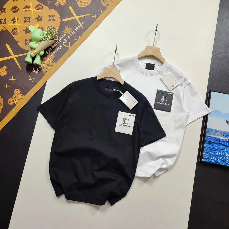Givenchy T-Shirts Flexible 124043