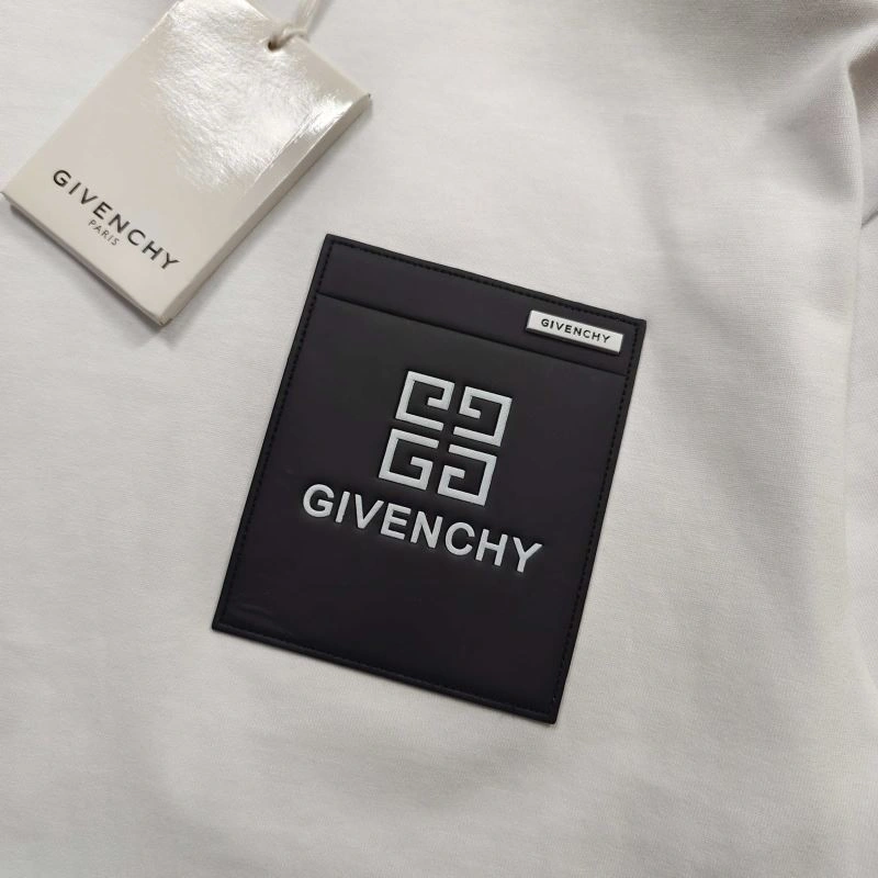 Givenchy T-Shirts Flexible 124043