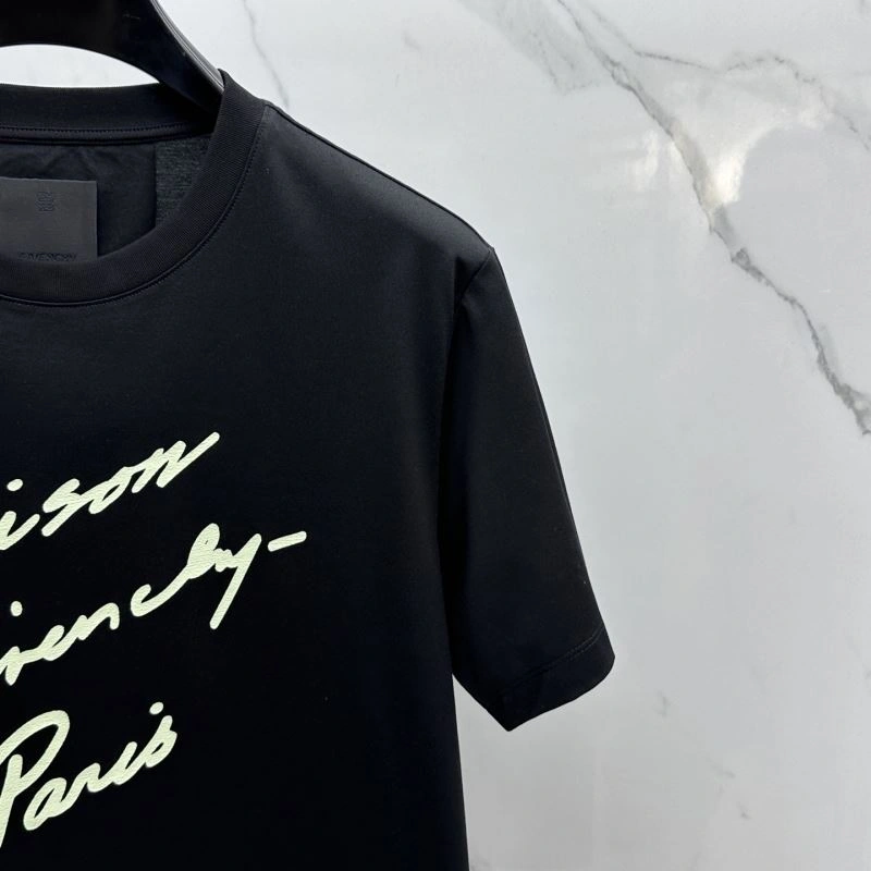 Givenchy T-Shirts EasyMatch 124052