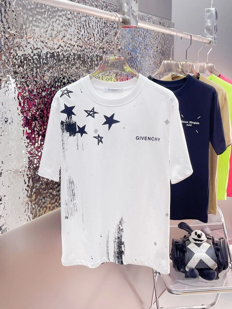 Comfortable Givenchy T-Shirts 124028