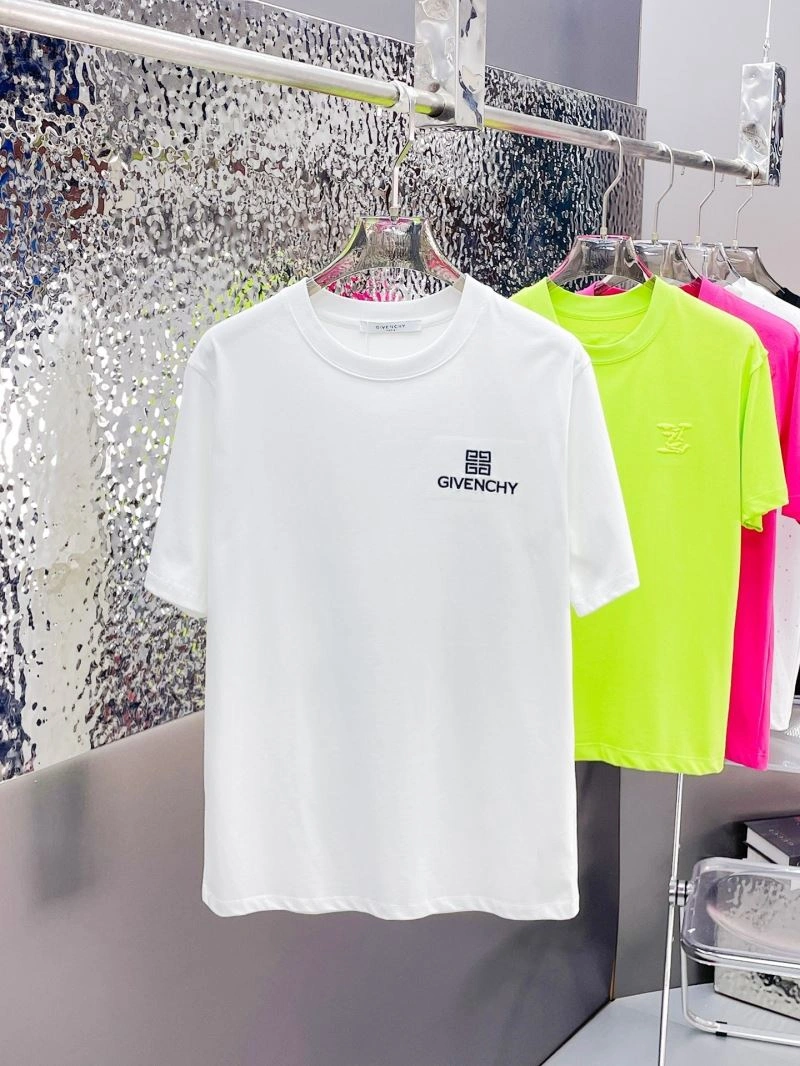 Givenchy T-Shirts Chic 124027