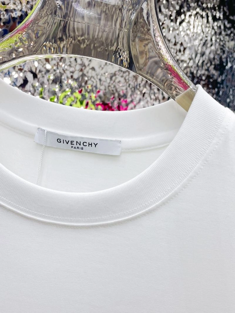 Givenchy T-Shirts Chic 124027