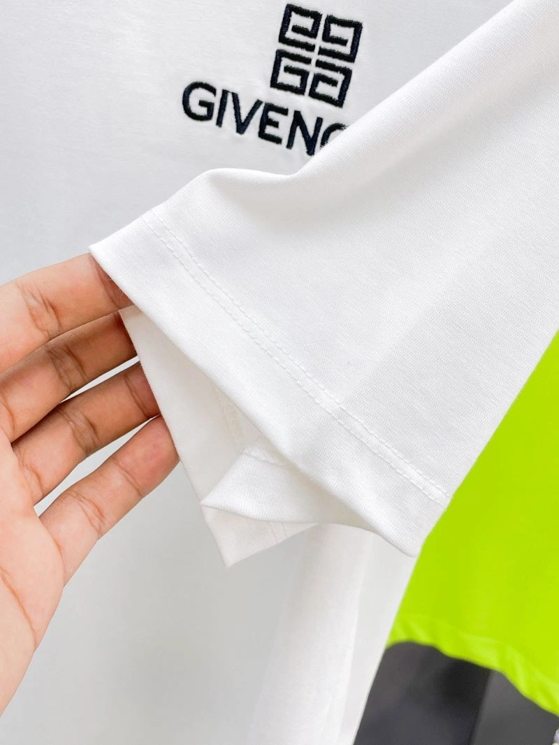 Givenchy T-Shirts Chic 124027